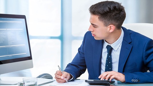 ارائه خدمات تخصصی حسابرسی در شرکت خدمات مالی اصفهان